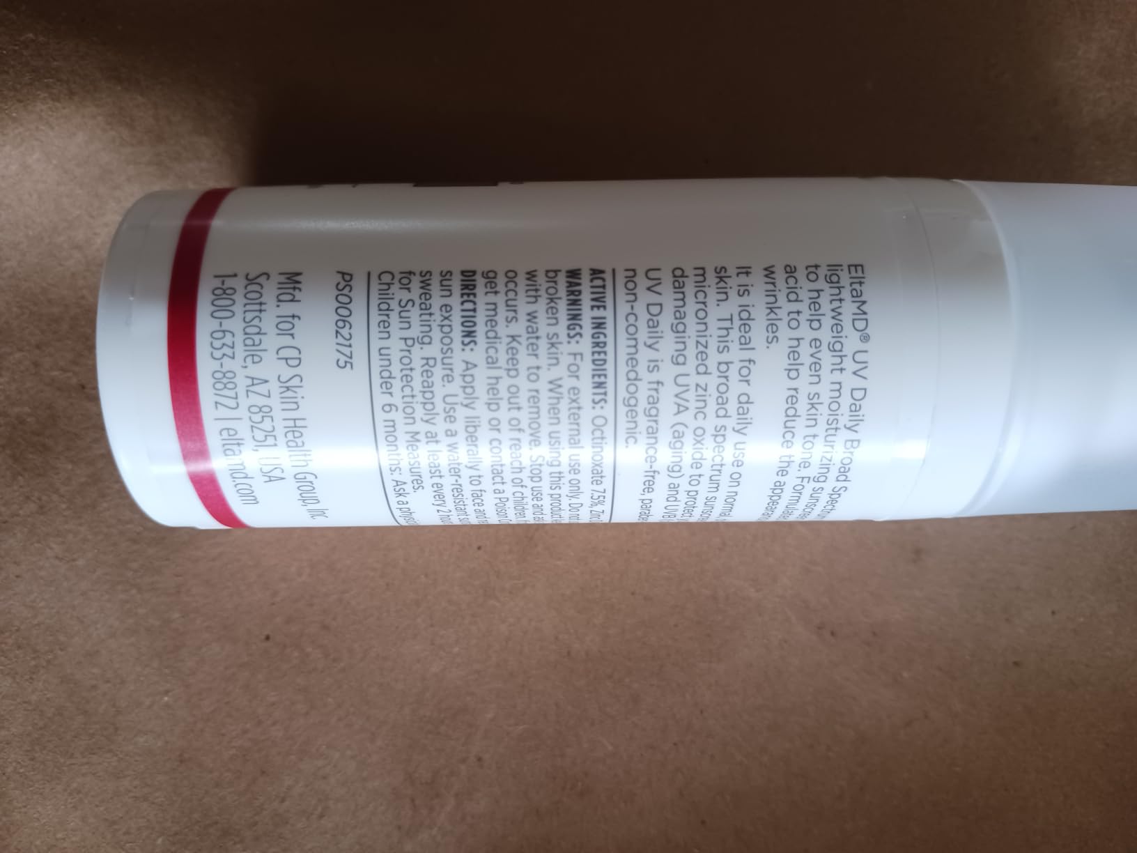 EltaMD UV Daily Face Sunscreen Moisturizer, Zinc Oxide, SPF 40 and SPF 50 | Hydrates and Protects Dry Dehydrated Skin, Lightweight, No White Cast, Dermatologist Recommended, Available in Three Tints customer photo 2
