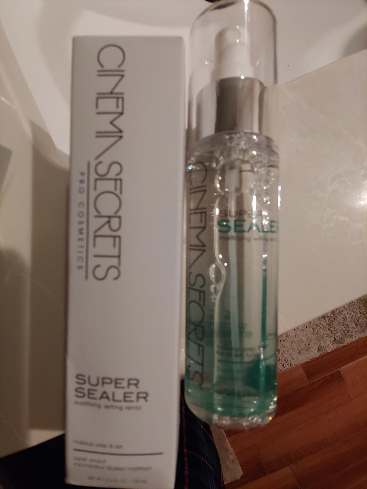 CINEMA SECRETS Break It Down Makeup Remover - Dual-Phase, Hydrating Eye & Face Cleanser for Long-Wear Makeup, Double Cleansing, Soothing & Paraben-Free Formula customer photo 2