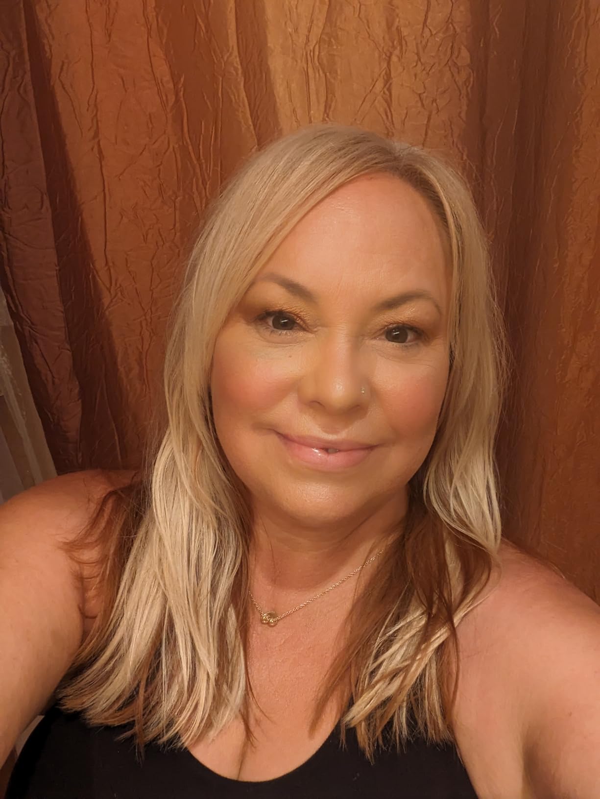 L.A. Girl Pro Conceal HD Concealer 994 Peach Corrector customer photo 2