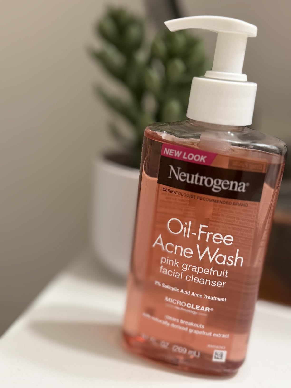 Neutrogena Oil Free Pink Grapefruit Acne Face Wash, 2% Salicylic Acid customer photo 2