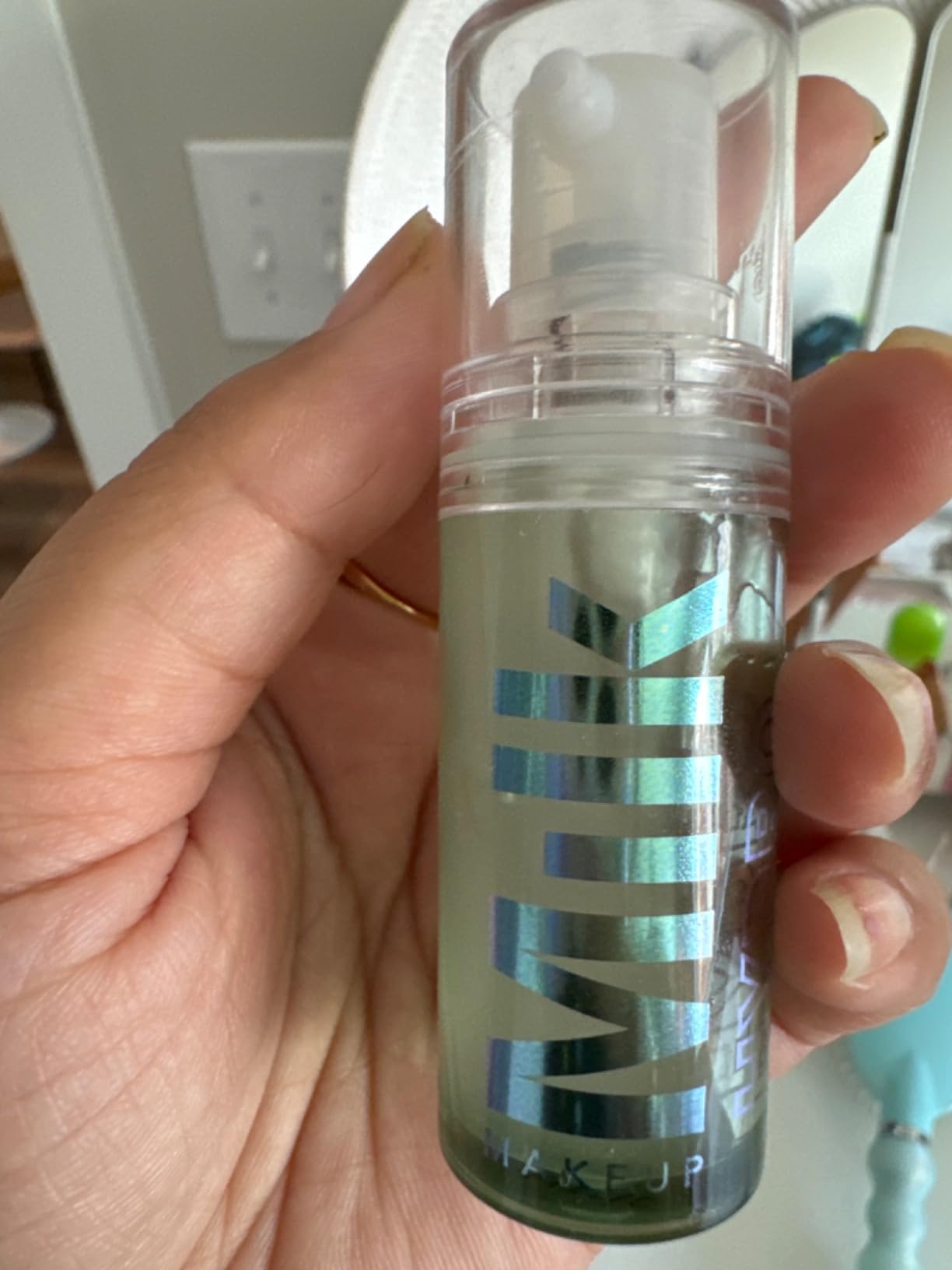 Milk Makeup Hydro Grip Primer with Hyaluronic Acid + Niacinamide - Hydrating Face Primer Grips Makeup for Up to 12 Hours - Silicone-Free, Lightweight Gel with Dewy Finish customer photo 1