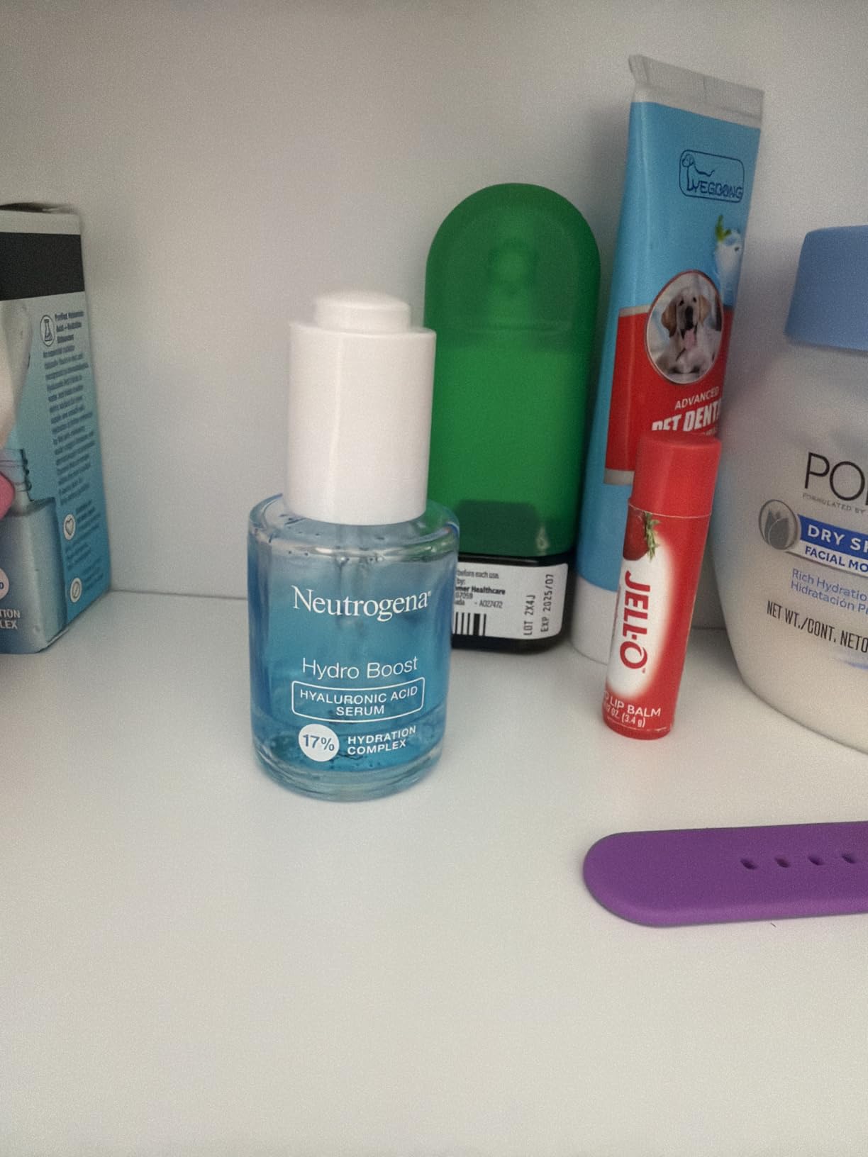 Neutrogena Hydro Boost Hyaluronic Acid Serum for Face & Neck, 1 fl oz customer photo 2