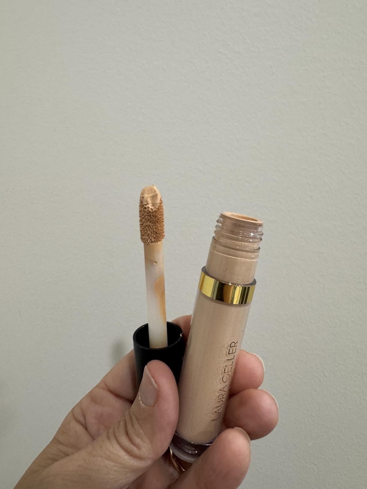 LAURA GELLER Ideal Fix Eye Concealer for Mature Skin - Light customer photo 2