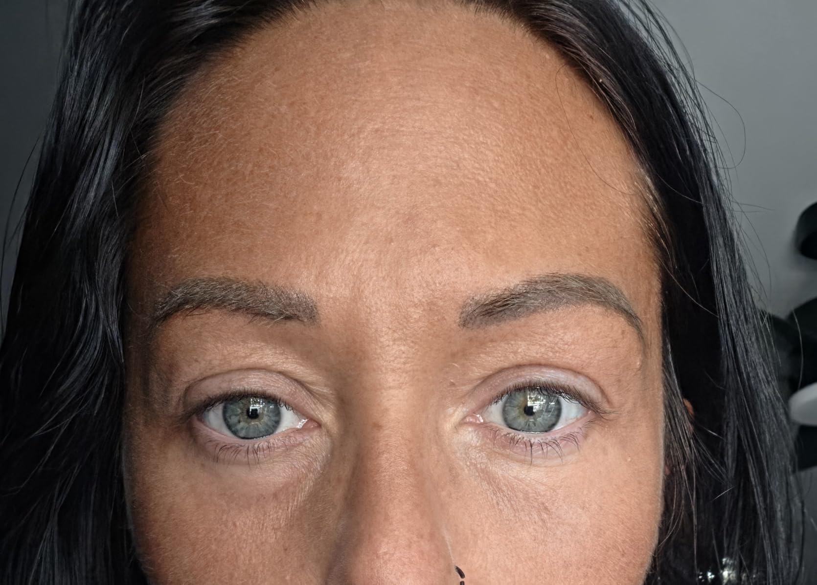 Bobbi Brown Skin Corrector Stick | Hydrating Color Corrector for Dark Circles & Under-Eye Concealer Makeup with Coffee Seed Extract & Vitamin E | 12-Hour Wear customer photo 1