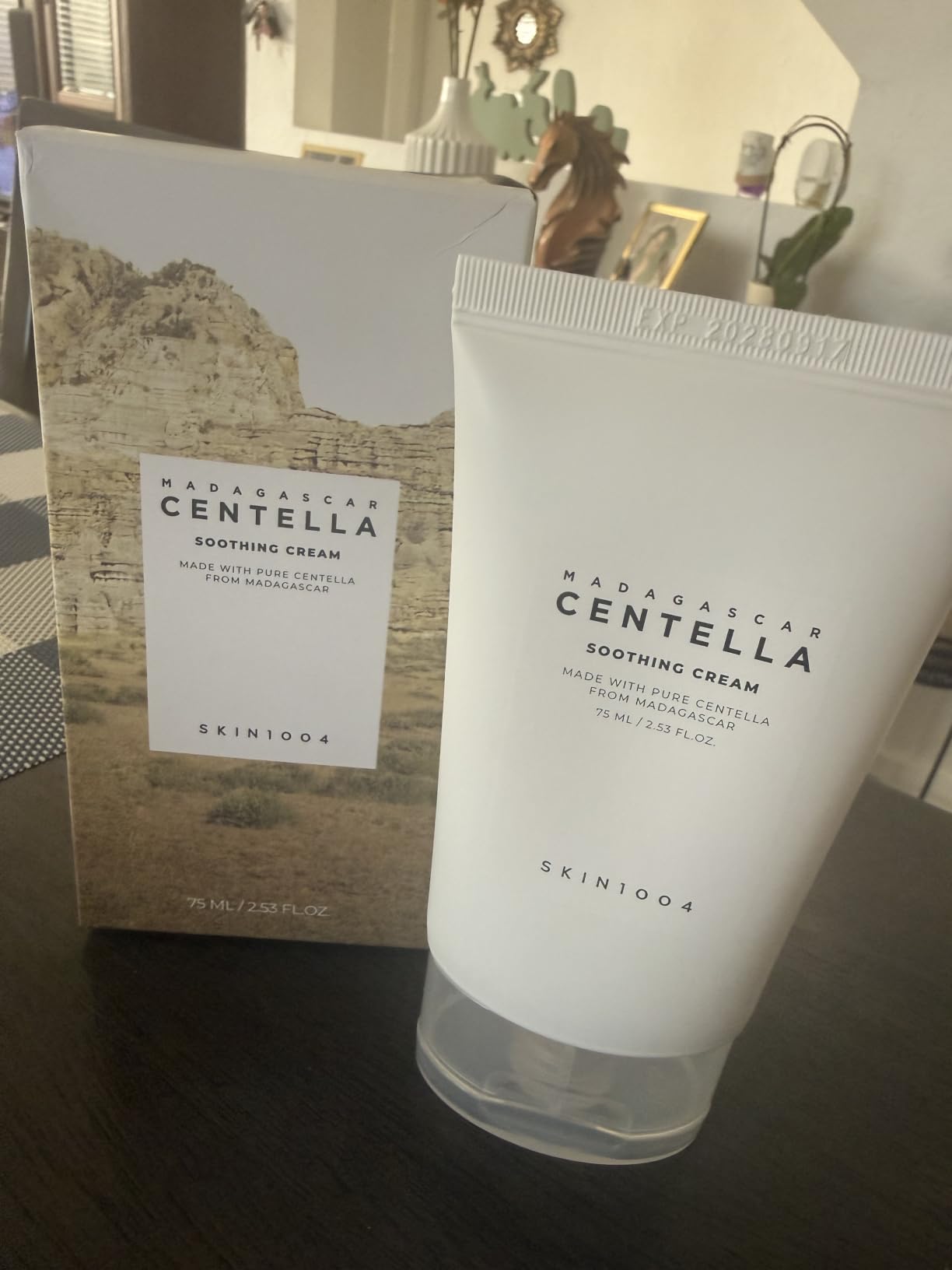 SKIN1004 Hyalu-Cica Moisture Cream, Face Moisturizer with Hyaluronic Acid, Centella Cream for Deep Hydration, Lightweight Nourishing Gel Moisturizer for Face, Korean Skin Care, 2.53 fl oz / 75ml customer photo 1