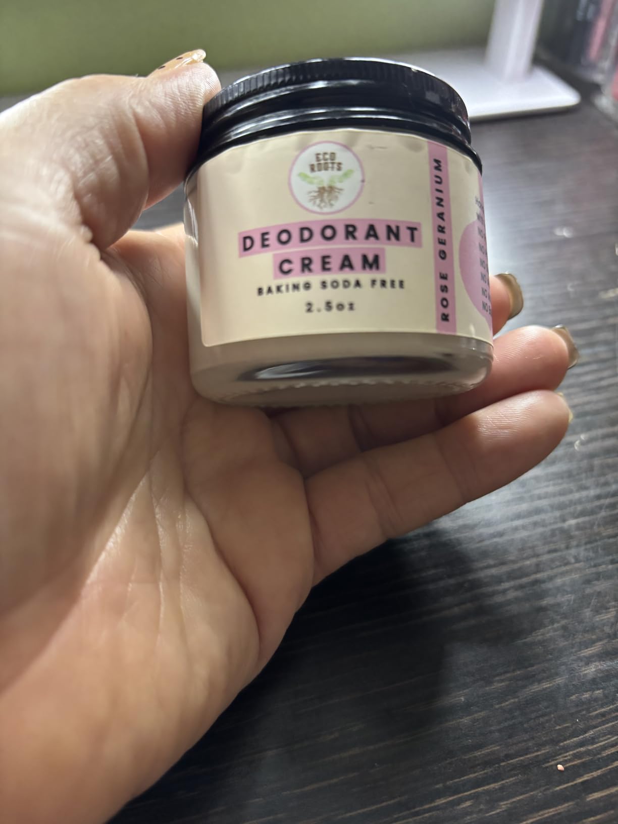 EcoRoots Natural Deodorant for Women, Sensitive Skin Formula Non-Aluminum | Organic deodorant for women, clean non-aluminum deodorant with magnesium, long-lasting odor protection Coconut Scent customer photo 1