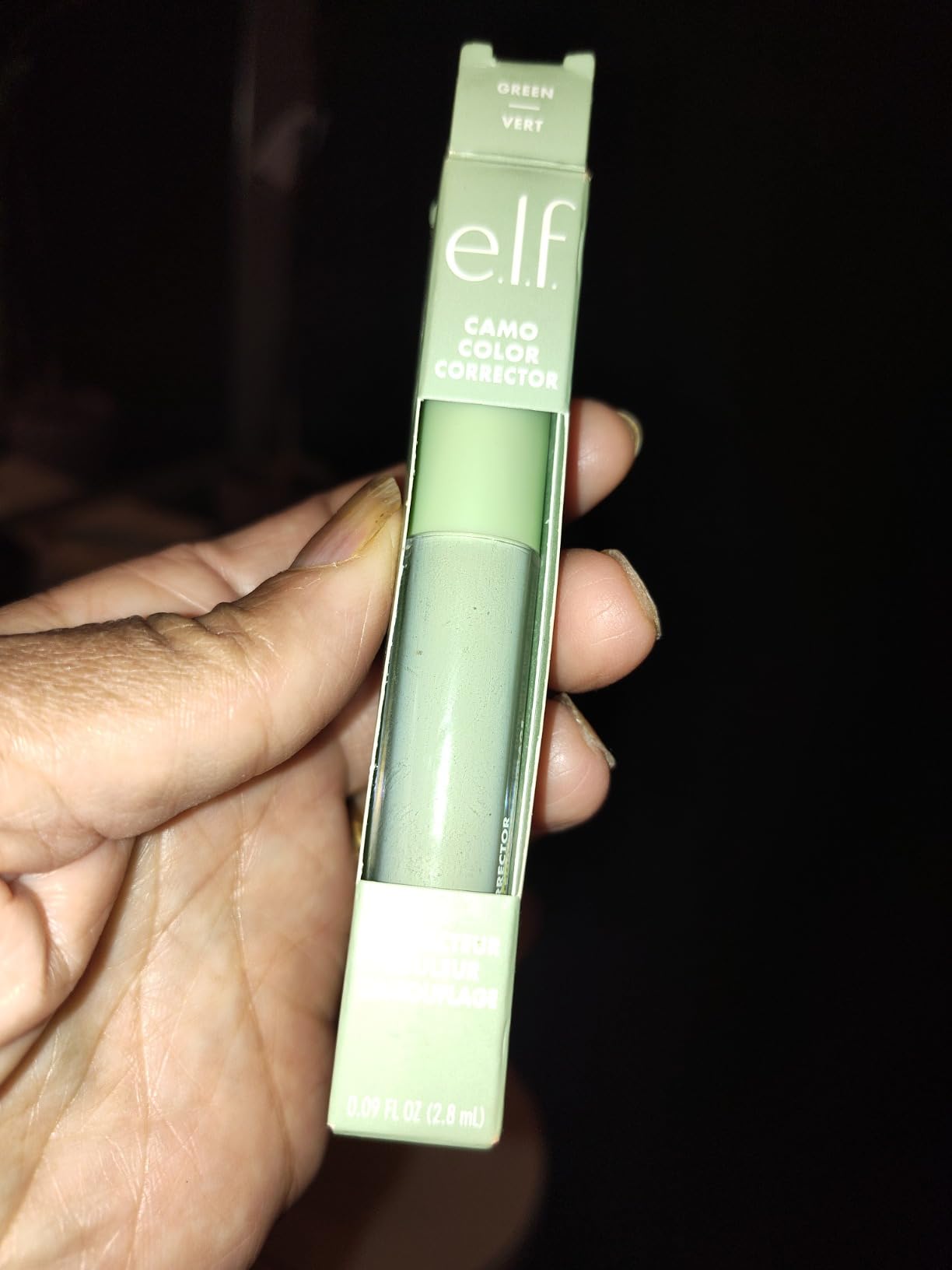 e.l.f. Camo Color Corrector for Dark Circles, Hydrating Under-Eye Brightening Concealer, Neutralizes Discoloration, Infused with Hyaluronic Acid, Green customer photo 1