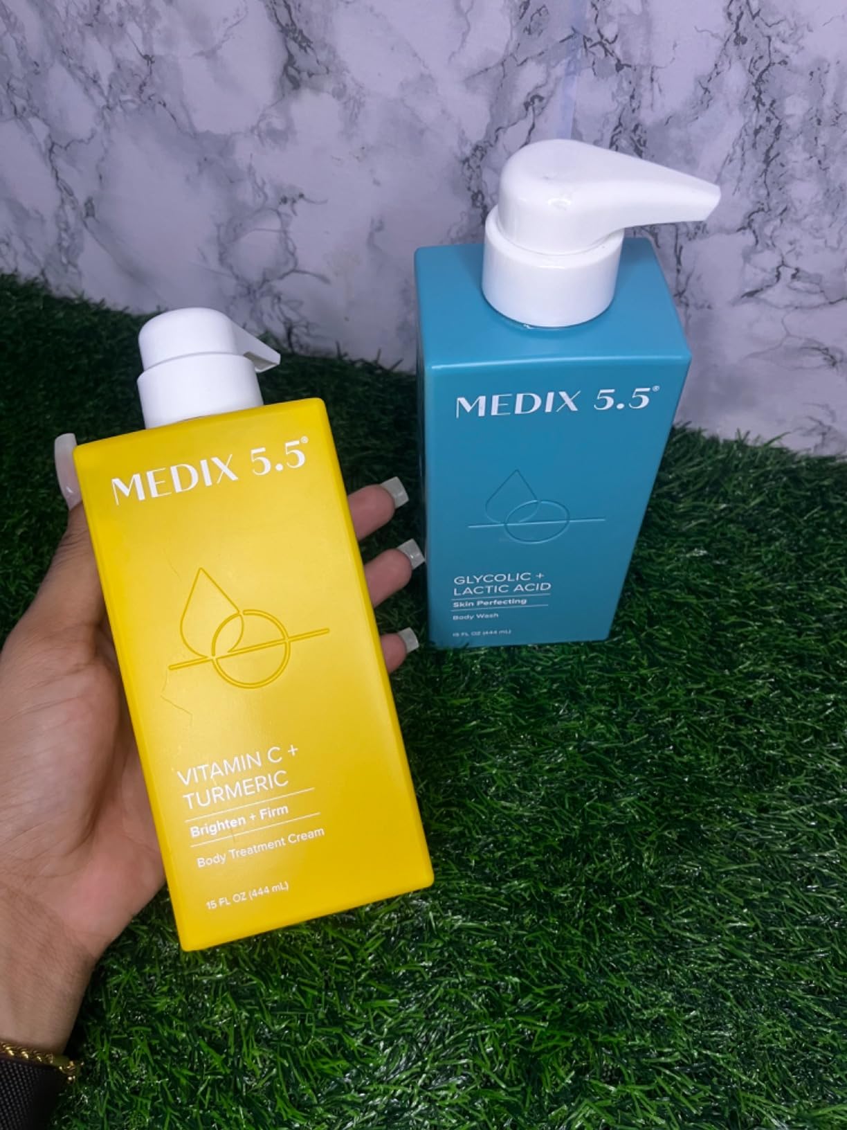 Medix 5.5 Glycolic Acid + Lactic Acid Exfoliating Body Wash Gel | KP Bump Eraser | 15 Fl Oz customer photo 2