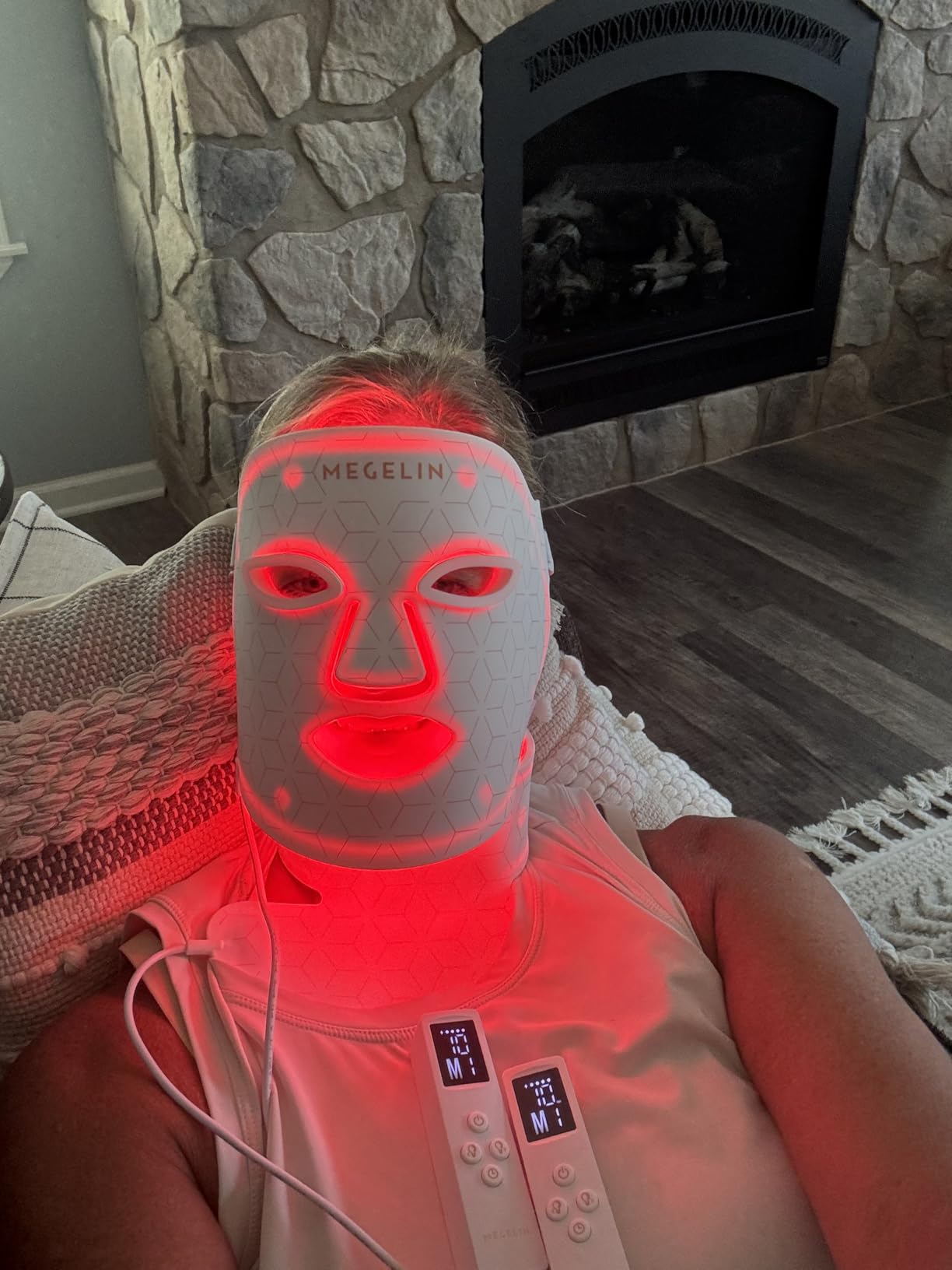 MEGELIN Led Red Light Therapy Face & Neck Mask, 7 Colors Led Light Therapy Facial Mask, Infrared Red Light Therapy Mask, Infrared Light Skin Rejuvenation(White) customer photo 1