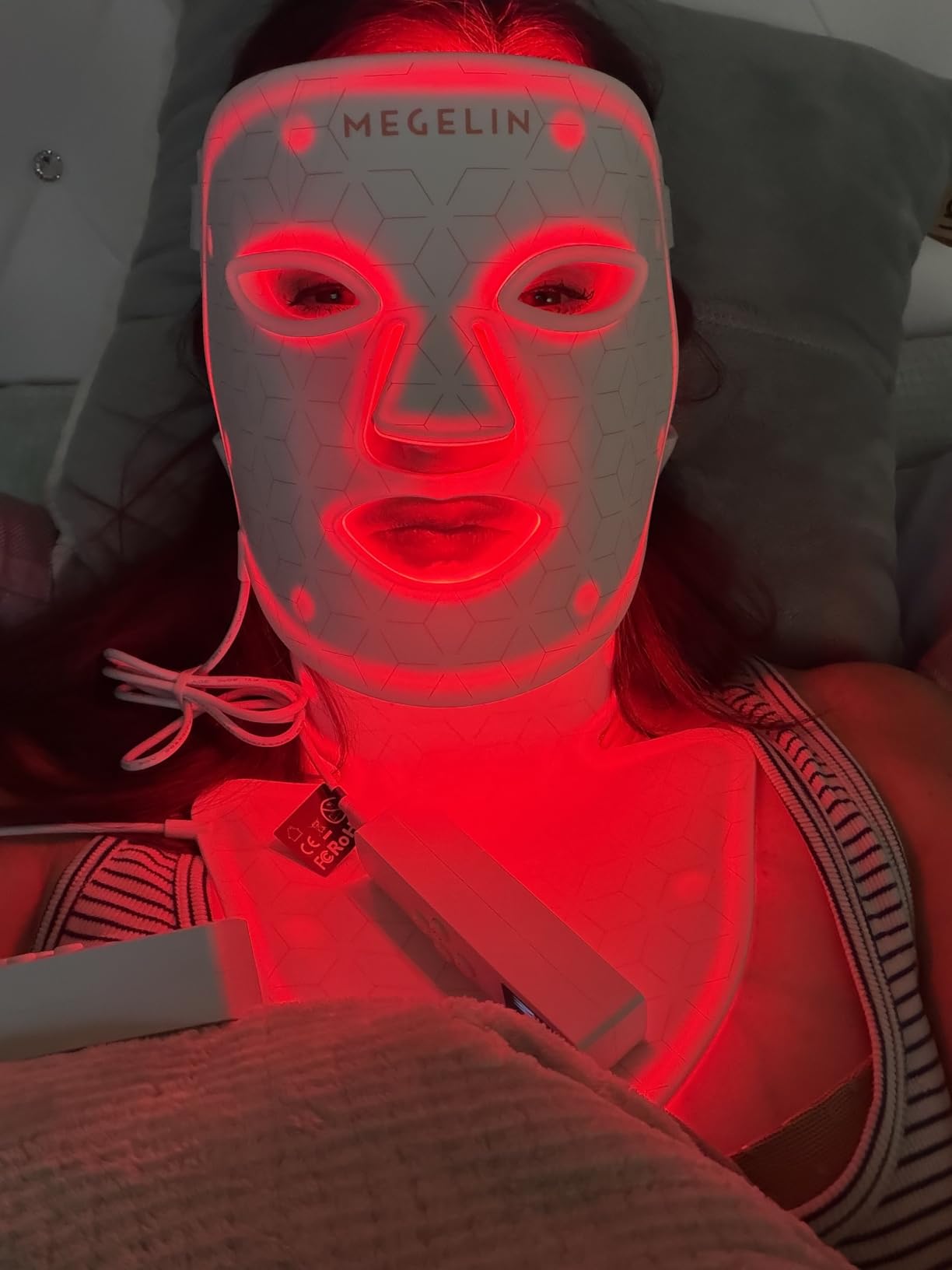 MEGELIN Led Red Light Therapy Face & Neck Mask, 7 Colors Led Light Therapy Facial Mask, Infrared Red Light Therapy Mask, Infrared Light Skin Rejuvenation(White) customer photo 2