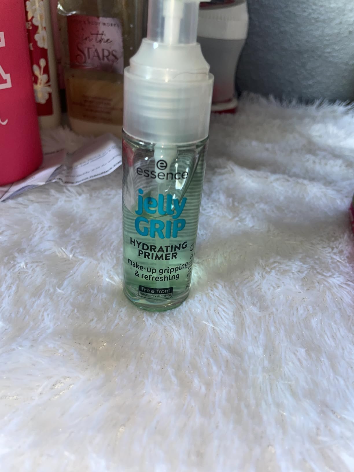 essence Jelly Grip Hydrating Primer, Longlasting Makeup Base, Vegan | Lightweight Grippy Gel Formula, Refreshing Primer for All Skin Types, Silicone-Free, Cruelty Free, Paraben Free customer photo 1