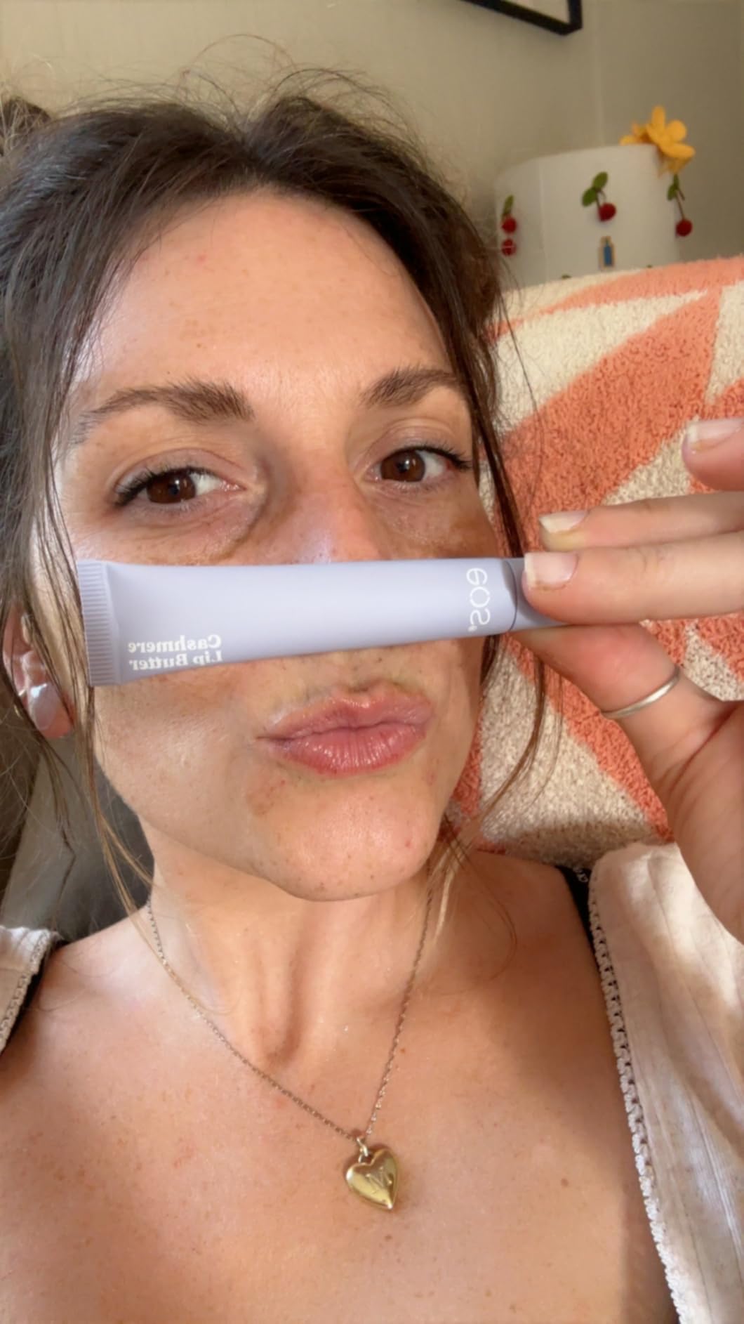 eos Lip Butter, Vanilla Cashmere, Peptide Lip Treatment, 0.35 oz customer photo 1