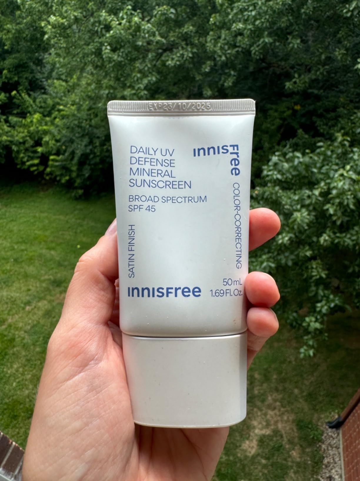 innisfree Daily Mineral UV Defense SPF 45 | Tinted Korean Sunscreen with Zinc Oxide for Redness | Gentle, Hydrating and Lightweight customer photo 2
