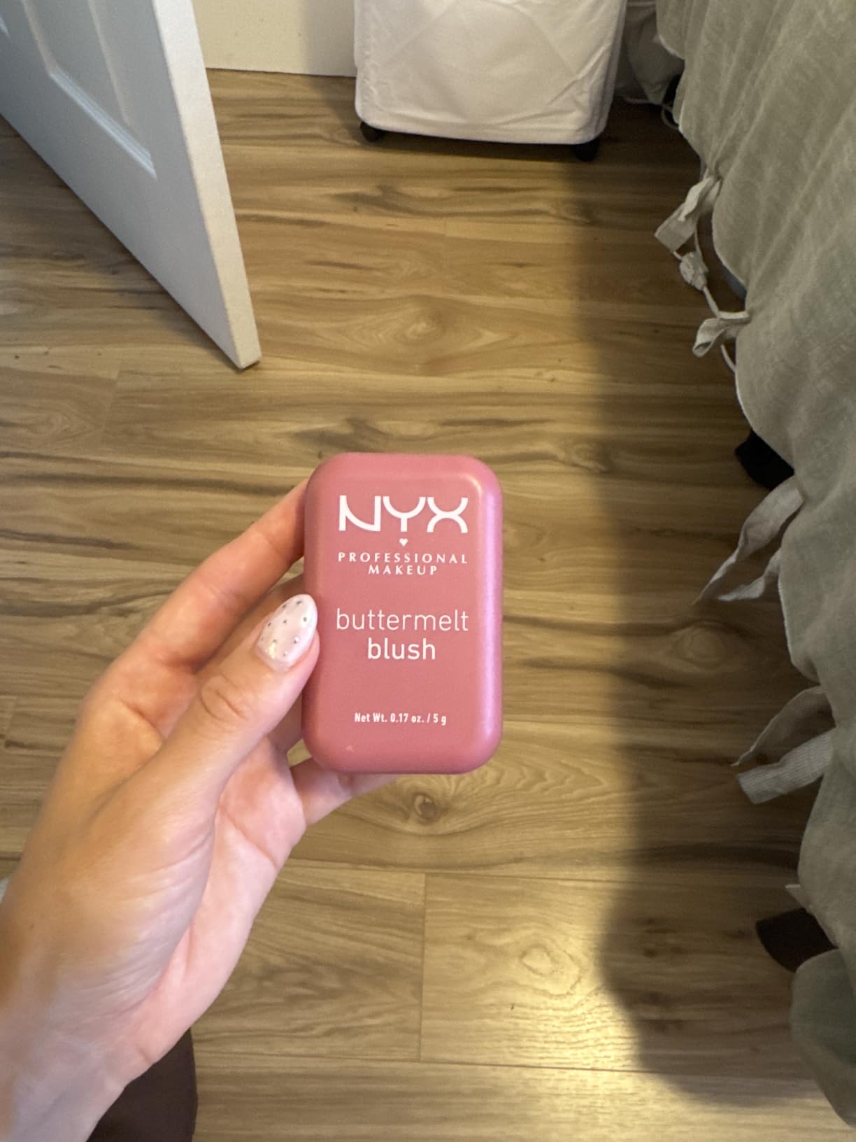 NYX PROFESSIONAL MAKEUP Buttermelt Powder Blush, Fade and Transfer-Resistant Blush, Up to 12HR Make Up Wear, Vegan Formula - For The Butta customer photo 2
