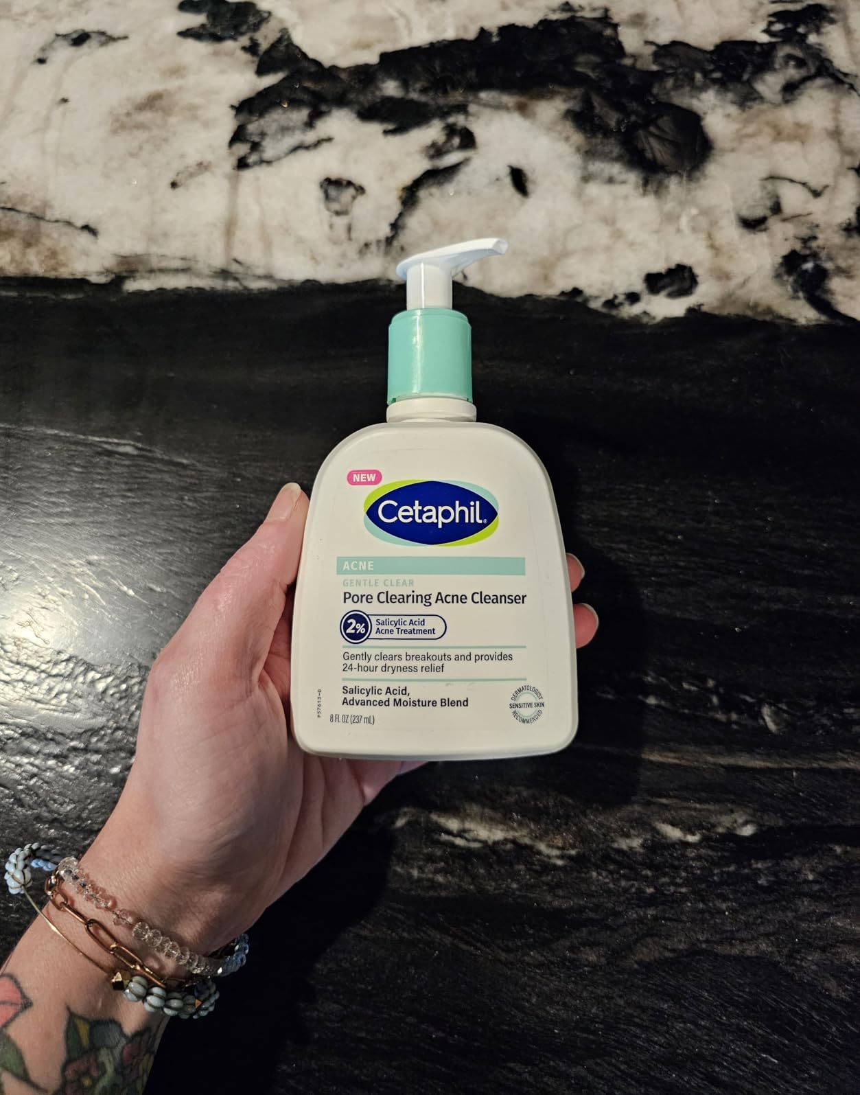 Cetaphil Gentle Clear Acne Foaming Face Wash, 2% Salicylic Acid, 8 fl oz | 2% Salicylic Acid Cleanser, Clears Pores, Gentle On Sensitive Skin, Dermatologist Recommended, Pump Bottle customer photo 2