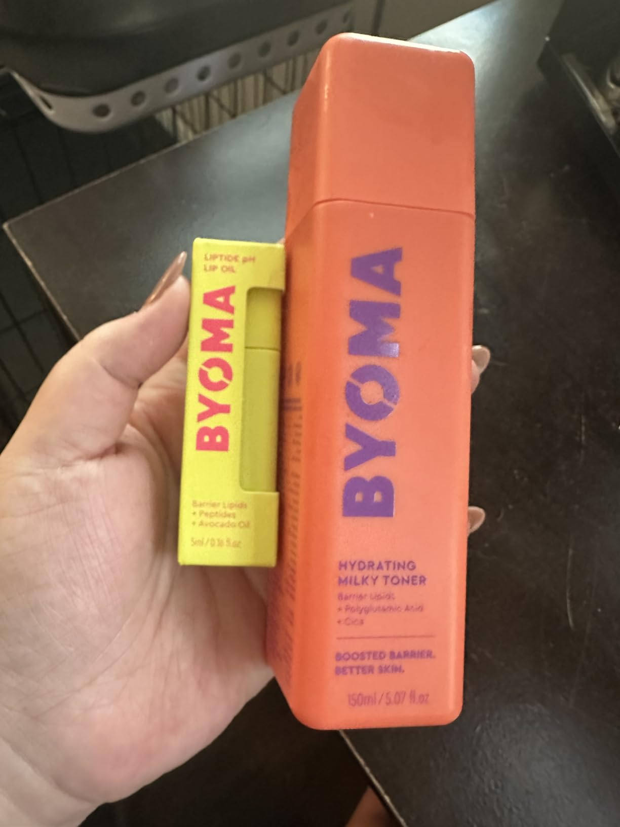 BYOMA Liptide pH Lip Oil | Glossy Non-Sticky, pH Adaptive Tint, Peptide Treatment, Avocado & Tamanu Oils, Softens Plumps Hydrates customer photo 1
