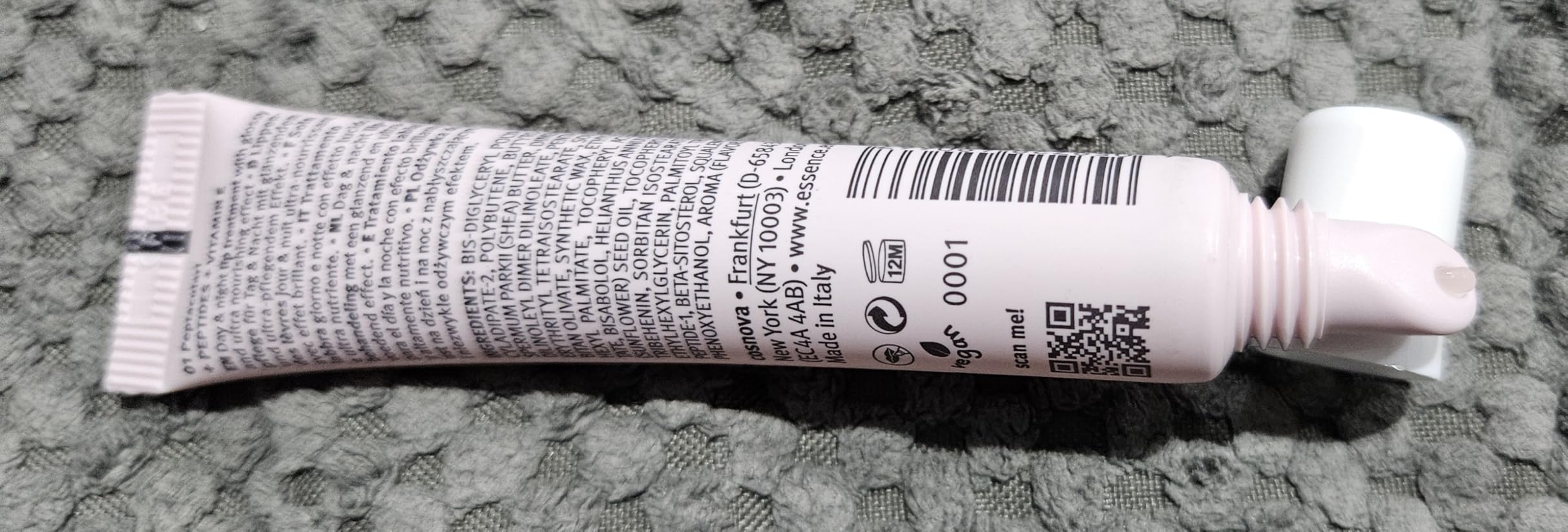 essence The Super Peptide Glossy Lip Treatment (01 | Peptacular) | Hydrating High Shine Glossy Moisturizer with Shea Butter, Vitamin E, Non-Sticky Formula; Vegan, Cruelty Free, 0.33 fl oz customer photo 2