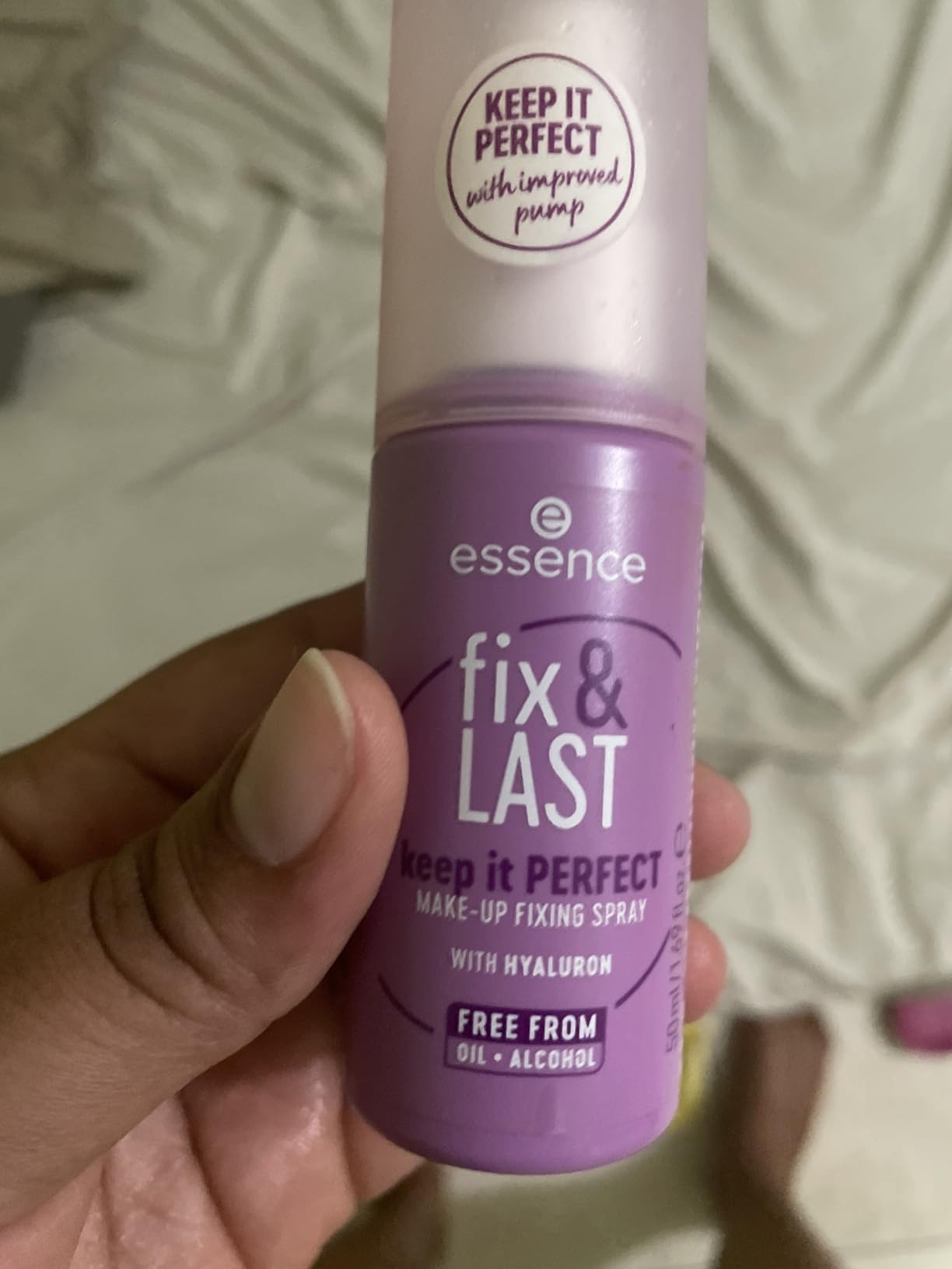 essence Fix & Last Keep It Perfect Makeup Fixing Spray, All-Day Mist | Fixing Spray with Hyaluronic Acid, Breathable; Fragrance-Free, Oil-Free, Alcohol-Free, Vegan & Cruelty Free, Paraben-Free customer photo 1