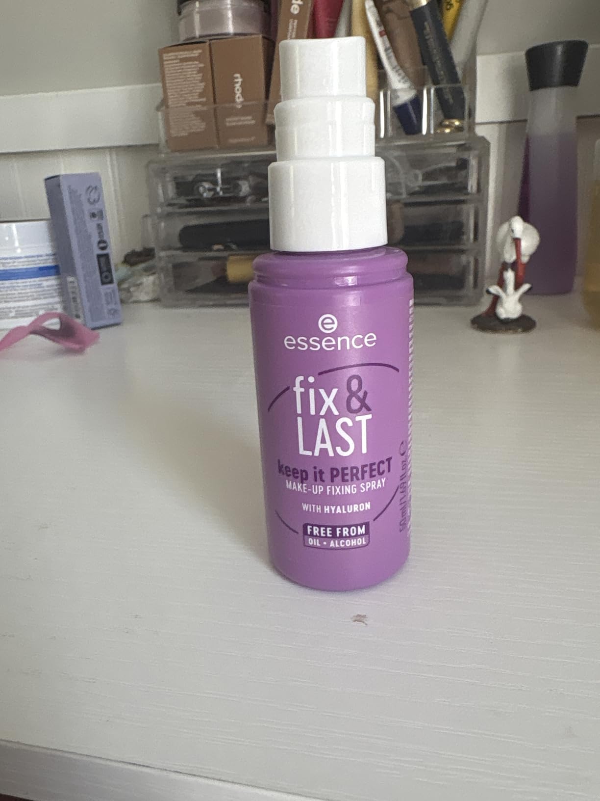 essence Fix & Last Keep It Perfect Makeup Fixing Spray, All-Day Mist | Fixing Spray with Hyaluronic Acid, Breathable; Fragrance-Free, Oil-Free, Alcohol-Free, Vegan & Cruelty Free, Paraben-Free customer photo 2