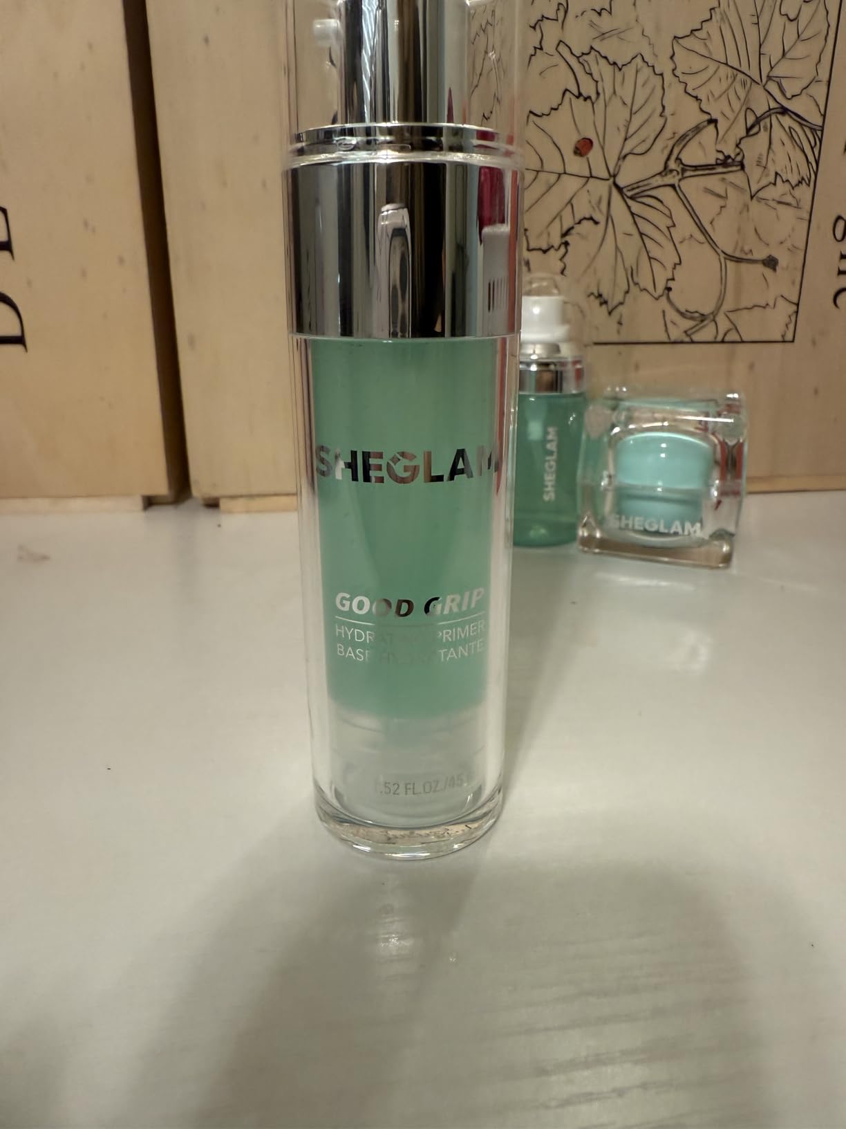 SHEGLAM Good Grip Hydrating Primer Oil Control Moisturizing Primer Gel Smooth Fine Lines Oil And Silicone-Free Face Primer-Green customer photo 2