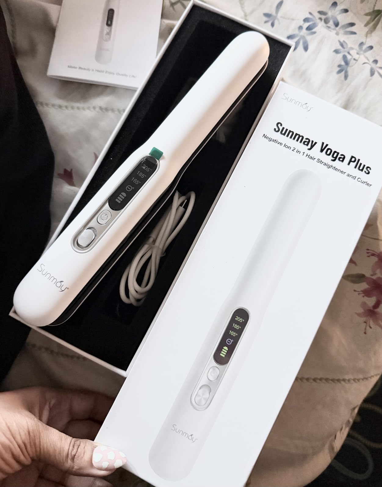 SUNMAY Cordless Hair Straightener, 0.85 Inch Titanium Portable Hair Straightener for Travel, Cordless Mini Flat Iron Hair Straighteners and Curlers 2 in 1, Dual Voltage, On-The-Go & 20S Fast Heat Up customer photo 1