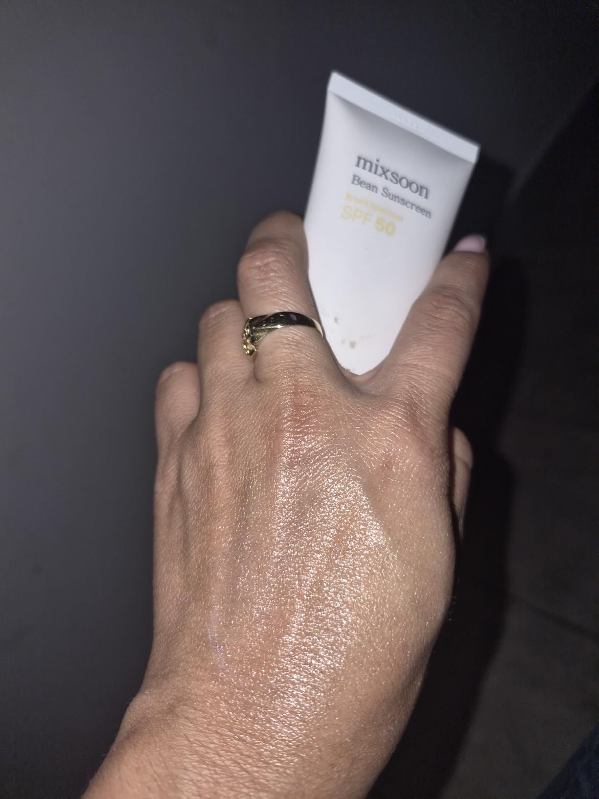 mixsoon Bean Sunscreen SPF 50 No Pilling Korean Sunscreen for Face, No White Cast, 1.69 fl.oz customer photo 2
