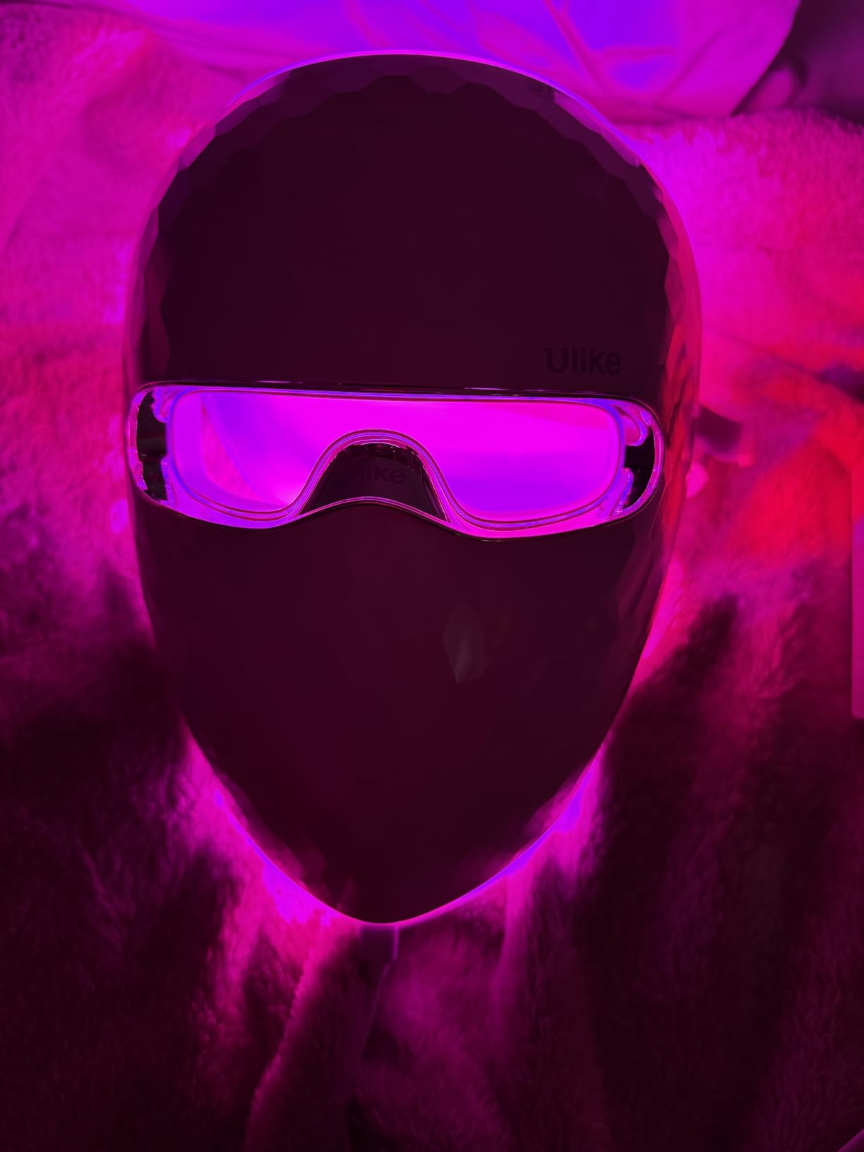 Ulike ReGlow LED Face Mask, Red Light Therapy for Face, Red, Blue, Yellow & Infrared Light Therapy for Acne & Anti-Ageing, Cordless, Remote Control, Eye Protection, Home Skincare Device for Women Wife customer photo 2