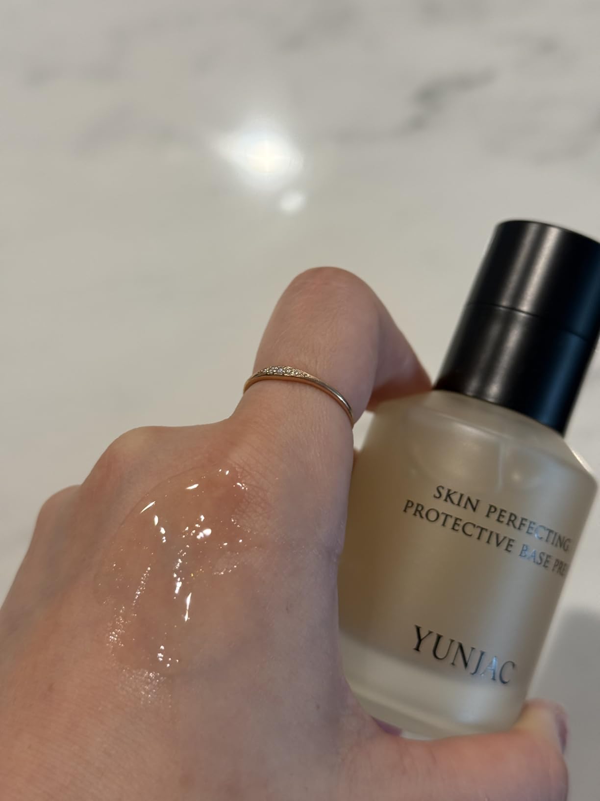 Skin Perfecting Protective Base Prep, 1.35 fl oz, Makeup Primer | Hydrating silicone-free makeup primer for smooth grip, lasting wear and a natural glow. customer photo 1