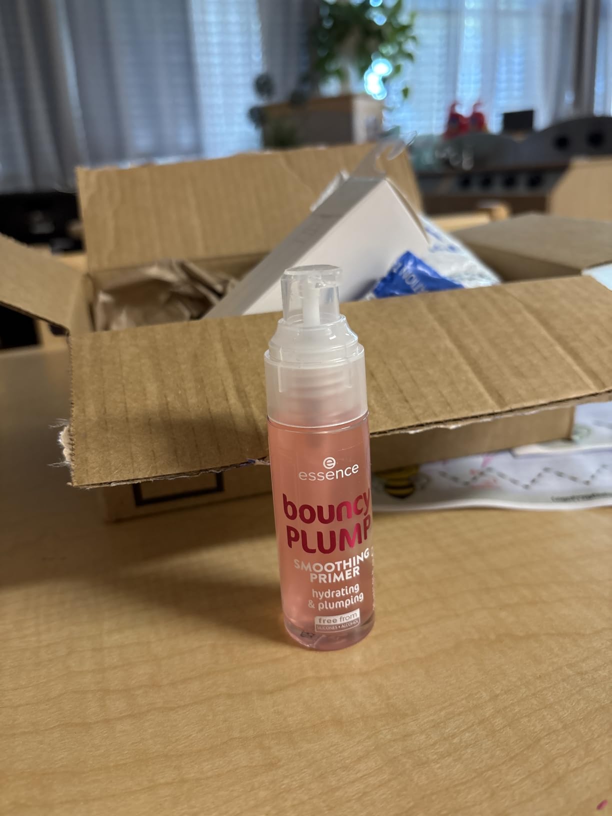 essence Bouncy Plump Smoothing Primer, Hydrating Face Primer Makeup Gel | Cooling Gel Soothes & Refreshes, Silicone-Free, Watermelon Scent, Vegan & Cruelty-Free, for Dry & Combination Skin customer photo 2