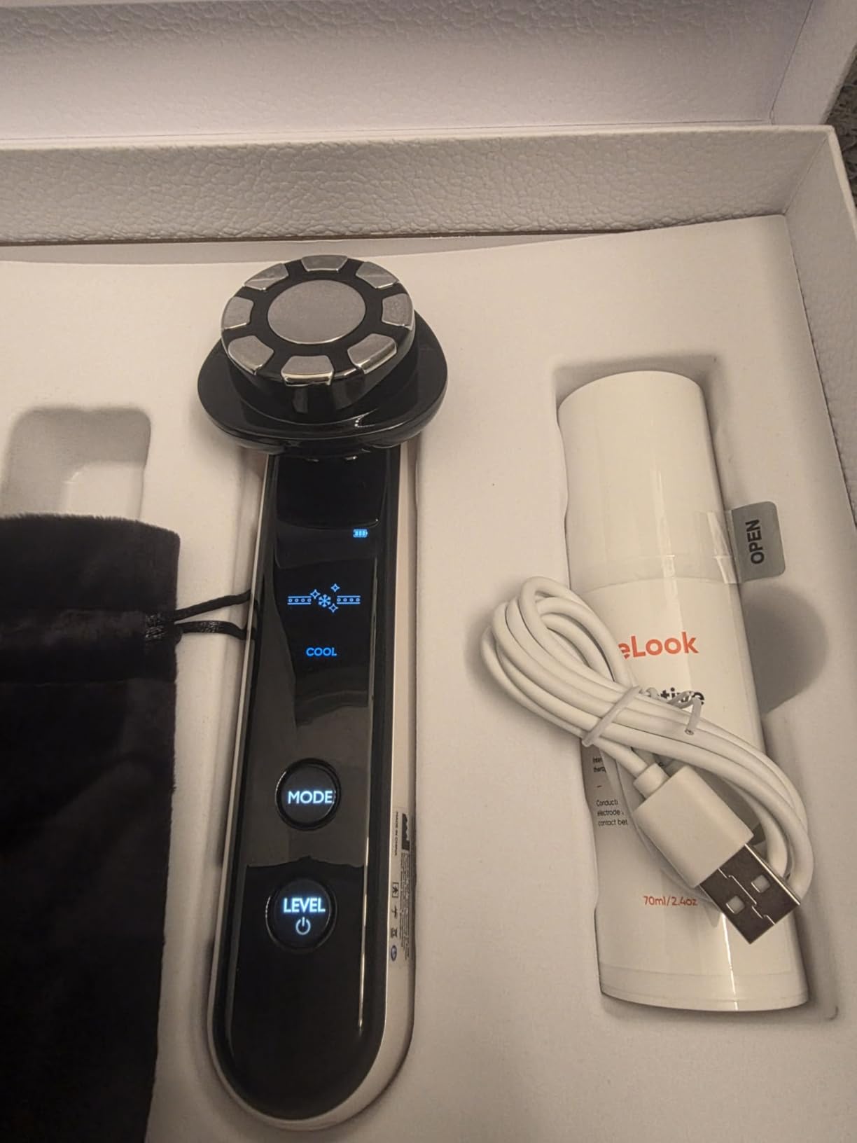 Microcurrent Facial Device with Red Light Therapy, Cooling Skin Tightening Device for Lifting & Firming, 4 Modes & 9 Levels Puffiness Skincare Tool customer photo 1