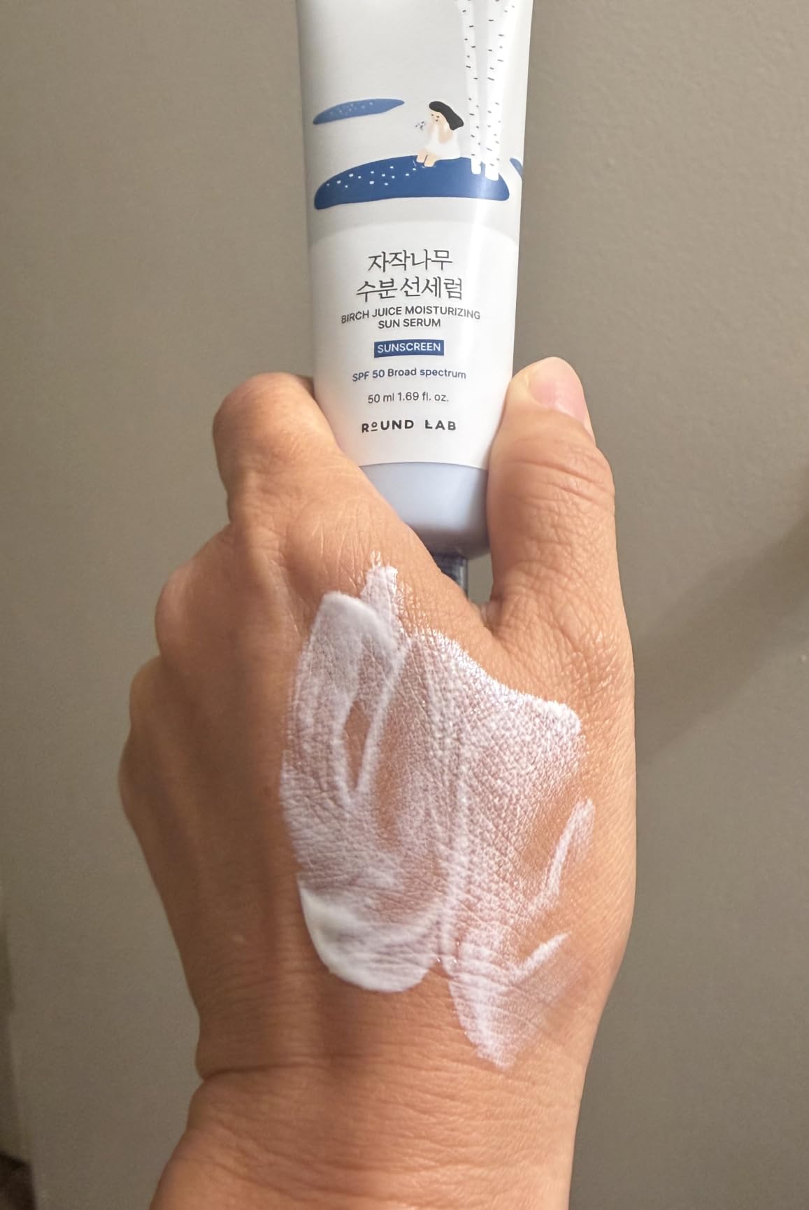 ROUND LAB Birch Juice Moisturizing Sun Serum SPF 50, PDRN Hyaluronic Acid, No White Cast, Korean Skin Care customer photo 2