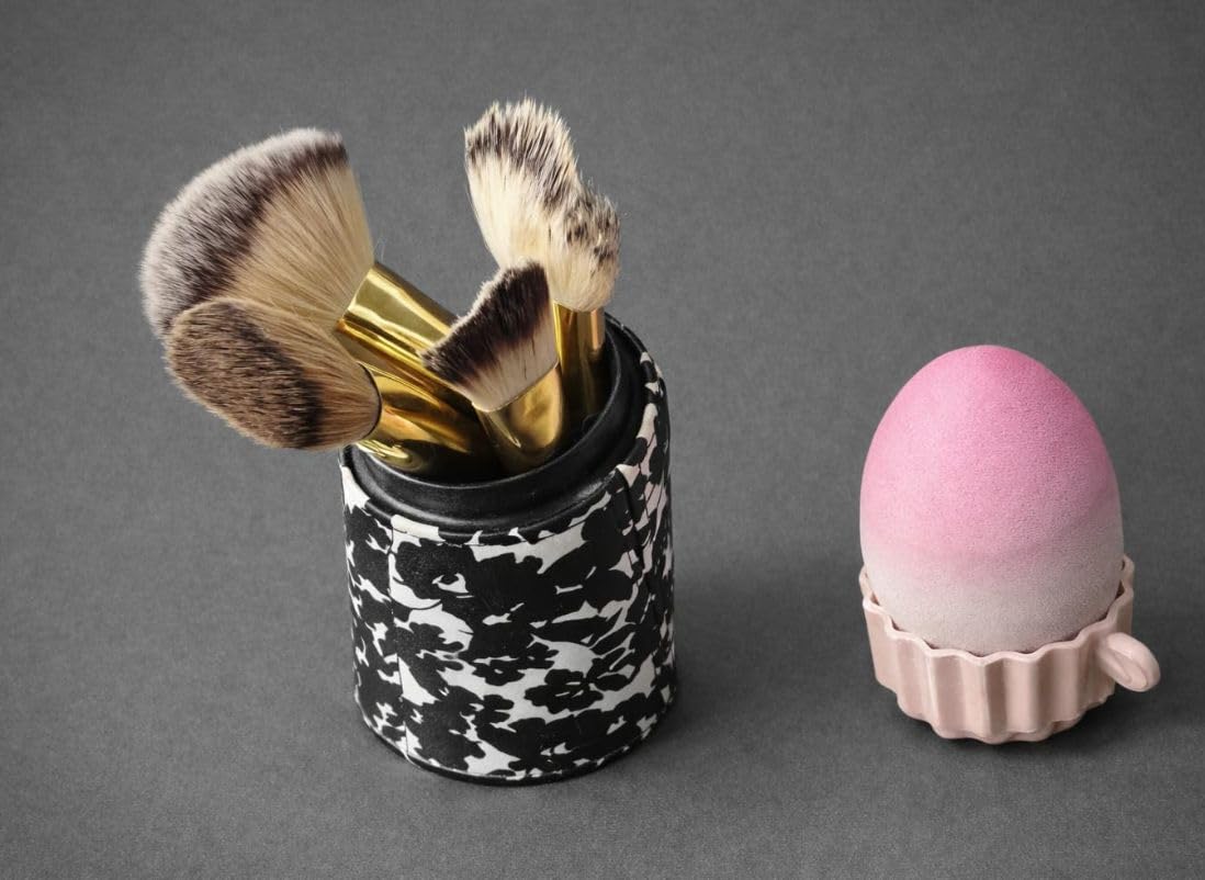 Electric Makeup Brush Cleaner Machine with Automatic Cleaning and Drying Functions Portable Makeup Brush Cleaner for All Size of Makeup Brushes Gifts for Makeup Lovers customer photo 1